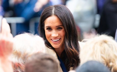 Meghan Markle dazzles in elegant gown at LA gala event