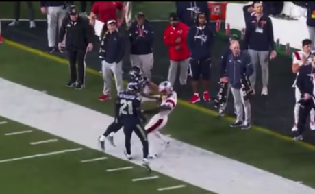 Stefon Diggs and Josh Jobe throw punches during Super Bowl LX [VIDEO]