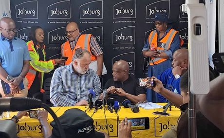 Frustration Boils Over as Resident Interrupts Mayor Morero During Water Crisis Briefing