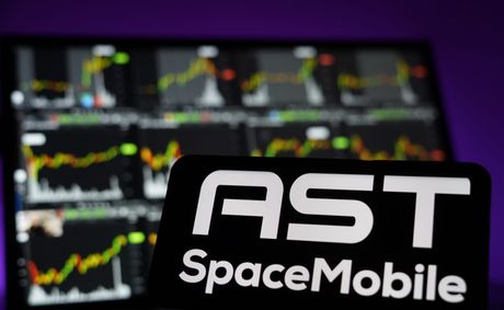 AST SpaceMobile’s 11% plunge has investors asking 1 thing