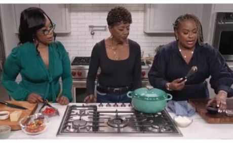 Yo-Yo and Mama Mia Take Over the Kitchen in New ‘Downright Delicious’ Exclusive Clip | WATCH