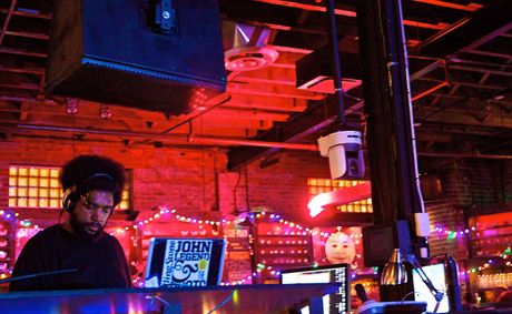 Questlove, the Roots bring the love to Brooklyn Bowl for V-Day