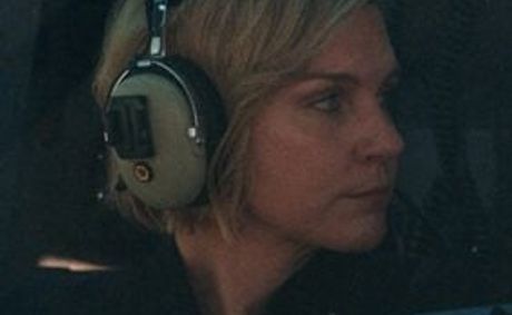 ‘Pluribus’ Rhea Seehorn: My Character Would Still Be Miserable After Winning An Award! | VIDEO