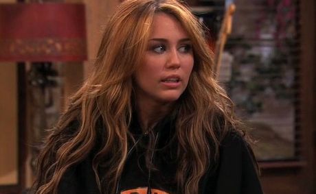 Miley Cyrus Reflects on Fame and Legacy in “Hannah Montana” 20th Anniversary Special