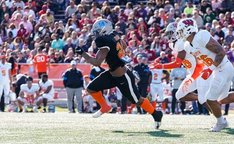 Antonio Gibson released by Patriots after ACL injury