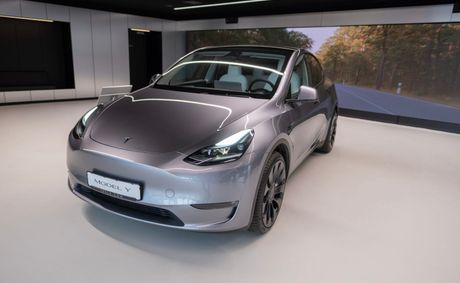 Tesla sues California for calling it a false advertiser