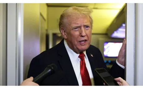 ‘INSANE…She Doesn’t Live with Him’: Trump Tries to Shut Down Rumors That Melania Doesn’t Live in the White House — but His Story Has People More Suspicious