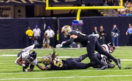 Travis Etienne Jr. Heads Home — Saints Make Their Move