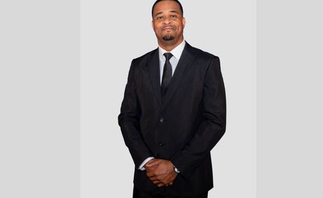 Gary Ellis proves Black excellence thrives at Bar 44