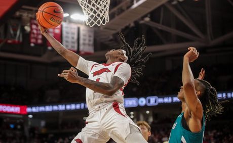 Michigan faces Wisconsin after a chaotic Big Ten week