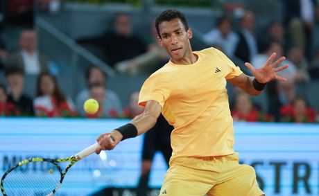 Auger-Aliassime walked in confident and walked out stunned