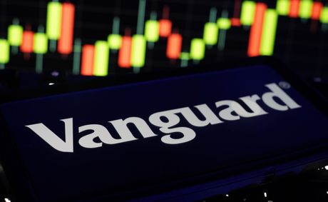 Vanguard VOO jumps after oil drops 7% in one morning