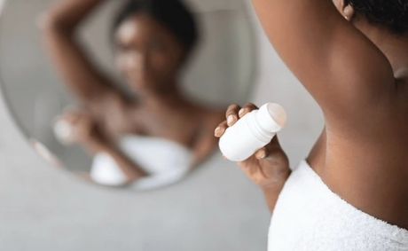 Before You Sleep: The Truth About Applying Deodorant At Night For Black Women’s Skin And Sweat Needs