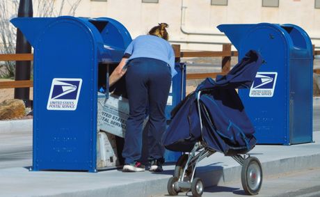 USPS seeks 8% charge on Priority Mail products