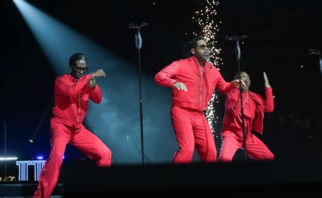 Boyz II Men prove their harmonies are as flawless as ever