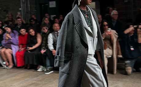 5 Women Suit Brands Worth Trying for Work and Events