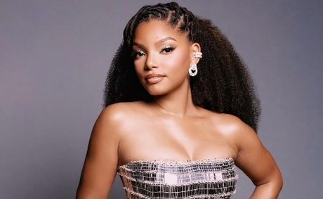 Glow Like Halle Bailey: The Effortless, Luminous Look We Can’t Get Enough Of