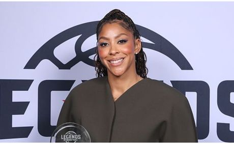 Candace Parker Makes History as First-Ballot WNBA Star Inducted Into Naismith Hall of Fame Alongside 1996 U.S. Olympic Women’s Team