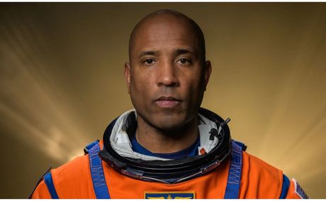 Astronaut Victor Glover Circles the Moon as First Black Pilot on NASA’s Artemis II, Advocates Unity and Reflection From Space