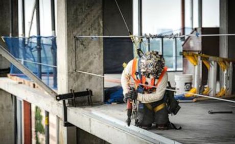 Jobs report set to show hiring as Iran war took hold