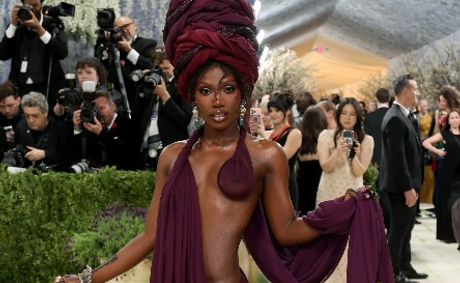 Barefoot And Fearless: Doechii Transforms The Met Gala 2026 Carpet Into Her Personal Runway In Marc Jacobs Couture