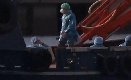 WATCH: Five passengers are the first to leave the hantavirus-hit cruise ship MV Hondius