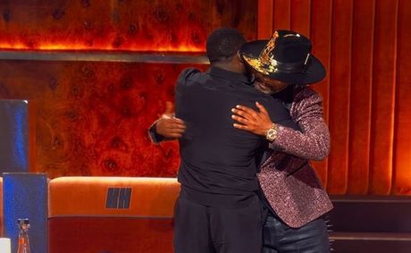 Katt Williams torches Kevin Hart then hugs him live on Netflix roast, ending their long-running beef [VIDEO]
