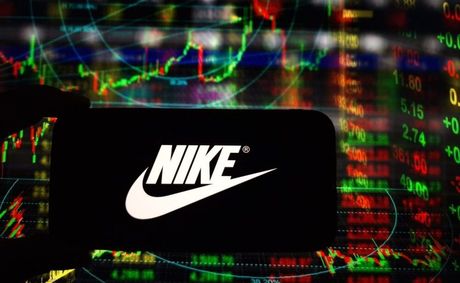 Nike stock crashes, is it a bargain or a trap?