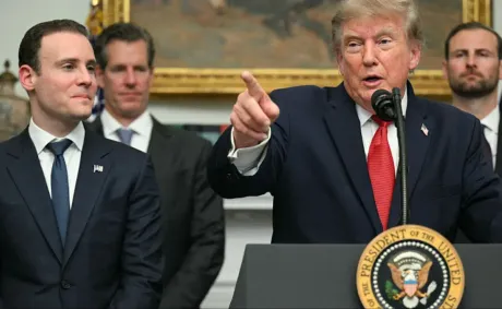 ‘Babbling Idiot’: Trump Thinks He Has Tech Bros Eating Out of His Hand With ‘Genius’ Joke —But His Big Moment Quickly Turns into a Flop of Gold