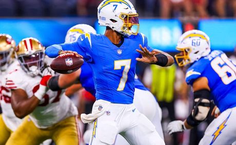 Uiagalelei, Lance in Competitive Battle for QB Two