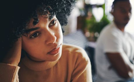8 red flags people ignore in the first month of dating