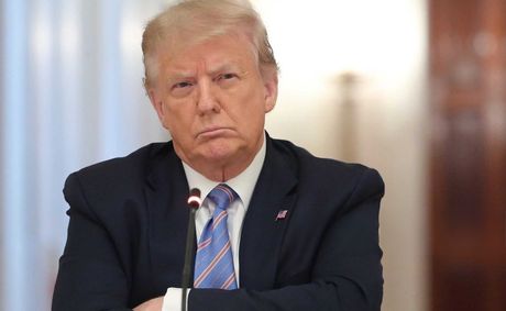 Trump’s 1,000 stock trades touch companies tied to Iran war