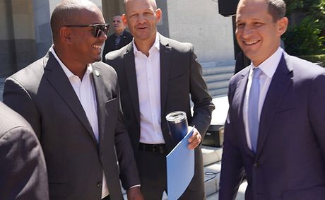 Big city mayors support housing bond measure on ballot