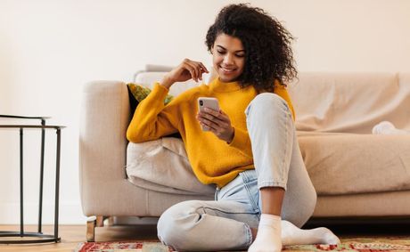 How to soft launch your relationship on social media