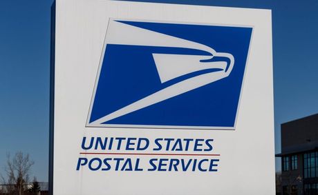 UPS, FedEx holiday shipping fees jump 23% this year