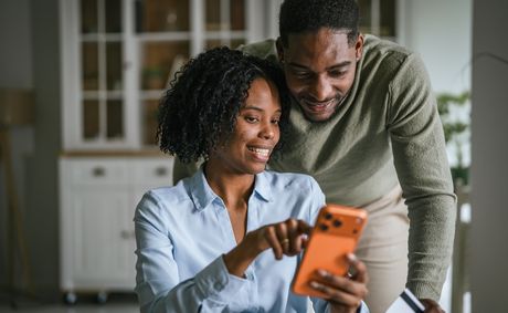 8 ways to track expenses that will save your mind and your wallet