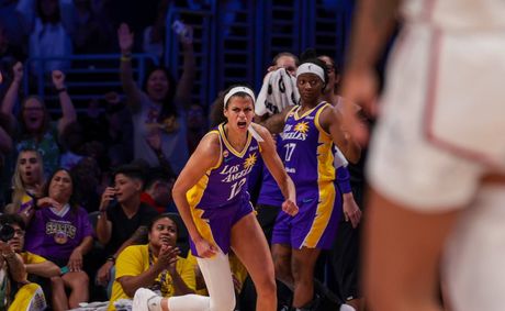 Sparks Overcome 17-point deficit; Beating Mystics 88-82