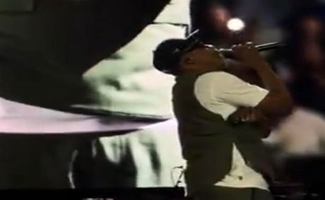 JAŸ-Z brings out Lauryn Hill, Giggs, Idris Elba and more at London show [VIDEO]