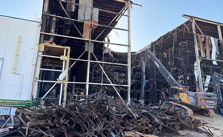 Lineage blames solar operator for igniting warehouse fire