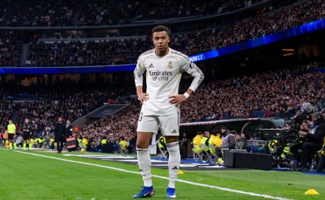 Mbappé ditches Nike, takes equity in On