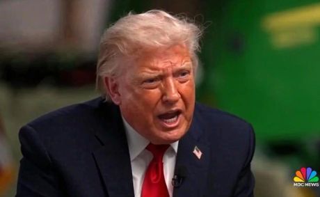 Trump Says CNN, MS NOW and Politico Are Banned from White House — But Those Reporters Are Still There | WATCH