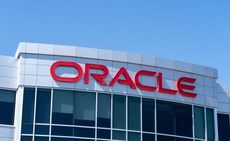 Oracle stock sinks 7% after troubling data center notice