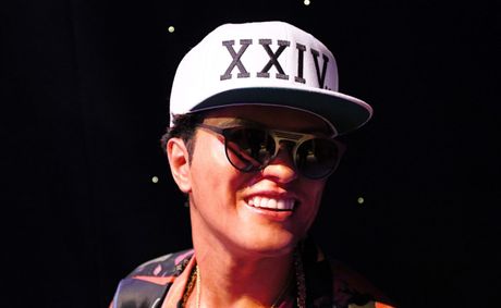 Bruno Mars reacts to Drake dancing with his longtime crush Karol G