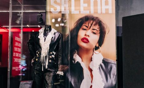 Selena’s ‘Amor Prohibido’ cover look takes its place among rock royalty