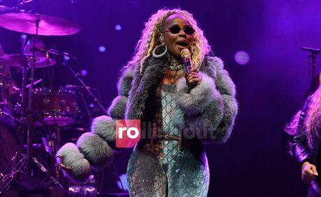 Mary J. Blige keeps Vegas under her reign into 2027
