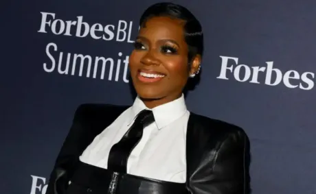 ‘Who Is That?’: Fantasia Barrino Turns Heads After Stepping Out with a Completely ‘Different’ Look and One Photo Throws Fans Off