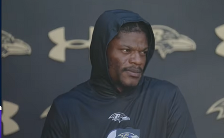 Lamar Jackson exits with worrying ankle injury vs. Titans
