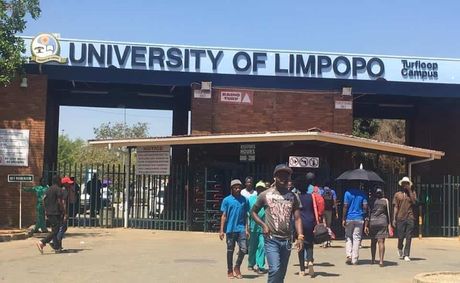 22-Year-Old Woman Found Dead Near University of Limpopo Campus Fence