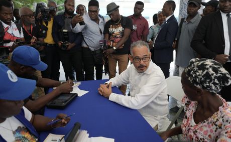 Haiti delays election campaign, extends candidate registration to Oct. 31
