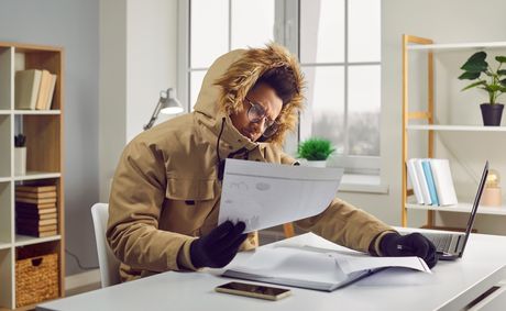 How to lower your electric bill this winter without freezing